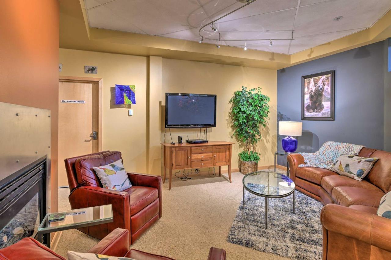 Idyllic Dtwn Anchorage Condo With Fireplace! 외부 사진